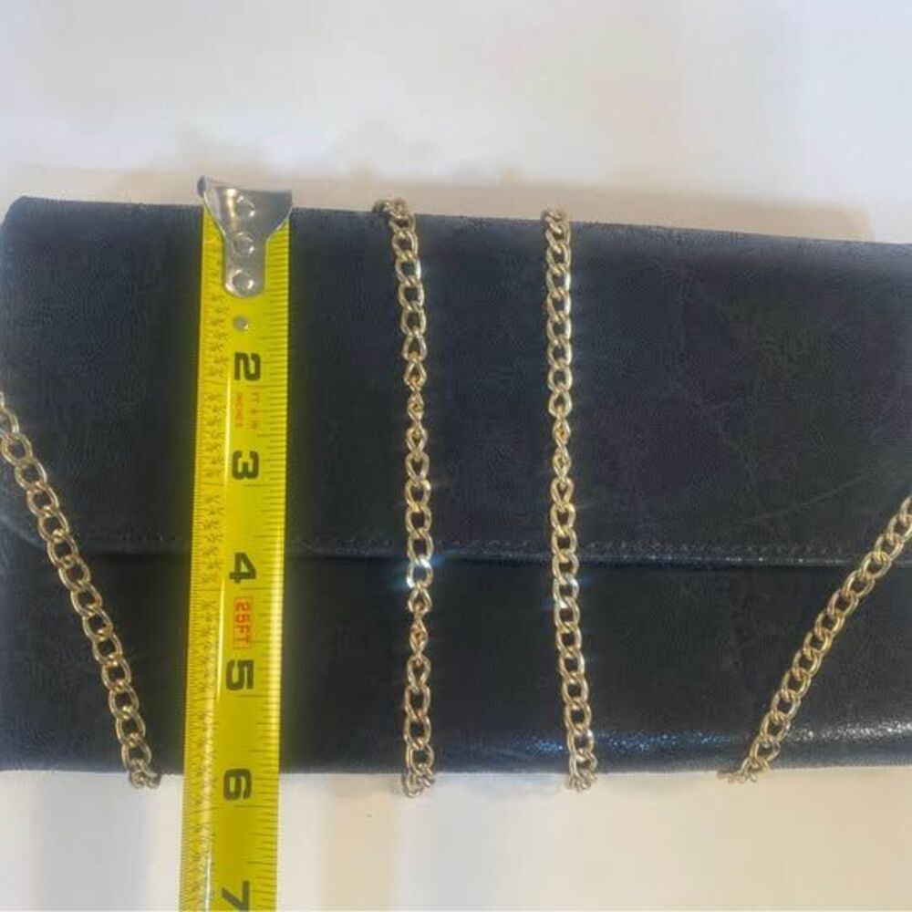Vintage Leather Clutch with Gold Toned Chain Made in Italy - Picture 7 of 10